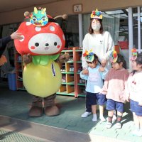 落花生で「福は内」　園児、子鬼になりきり　栽培発祥地・山武　