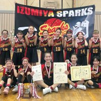 女子優勝の泉谷スパークス
