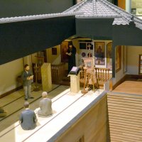 「石巻ハリトリス正教会」の模型。新たに人型の模型を加え、より宗教の実態を分かりやすくした
