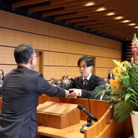 千葉県内３地銀入行式　「地域発展に寄与」決意語る　変革期、船出の新行員