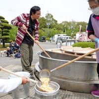 タケノコみそ汁に舌鼓　大多喜、特産物で「祭り」