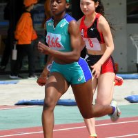 女子１００メートルを制した市船橋のハッサン・アマール