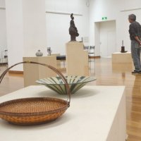 佐倉美術協会　工芸、彫刻部会展　多彩な立体作品並ぶ　市美術館で２４日まで