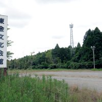 新学校給食センター建設予定地の東金文化会館臨時駐車場＝２７日、東金市
