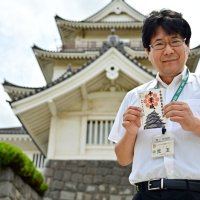 千葉開府９００年記念「御城印」をデザインした児玉館長＝５月２６日、千葉市中央区